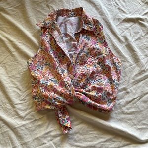VINTAGE GUESS FLOWER SLEEVELESS BUTTON UP